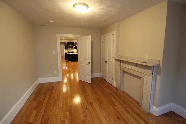 Foto del edificio - 127 Princeton St