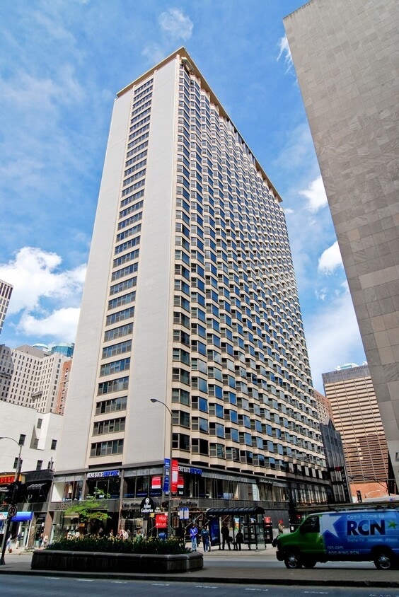 Primary Photo - 535 N Michigan Ave