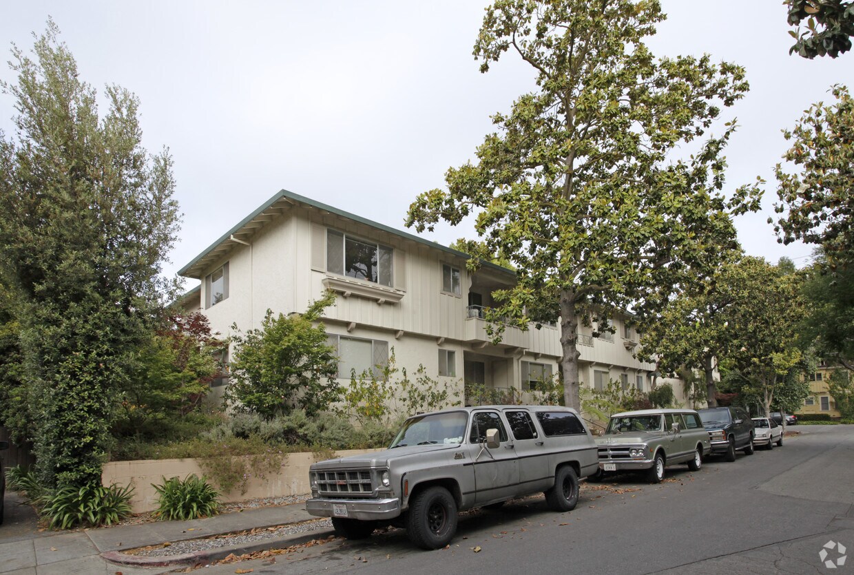 Building Photo - 240 Hawthorne Ave