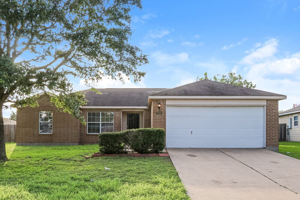 Foto principal - 4010 Cozy Trail Ct