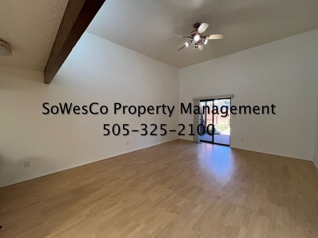 Building Photo - Spacious Two Bedroom with 2 Car Garage and Fenced Yard