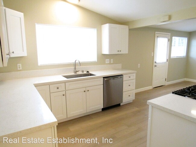 Building Photo - 3 br, 2 bath House - 7049 Fillmore Drive