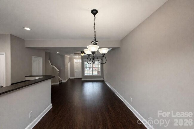 Foto del edificio - 116 Morning Mist Ln