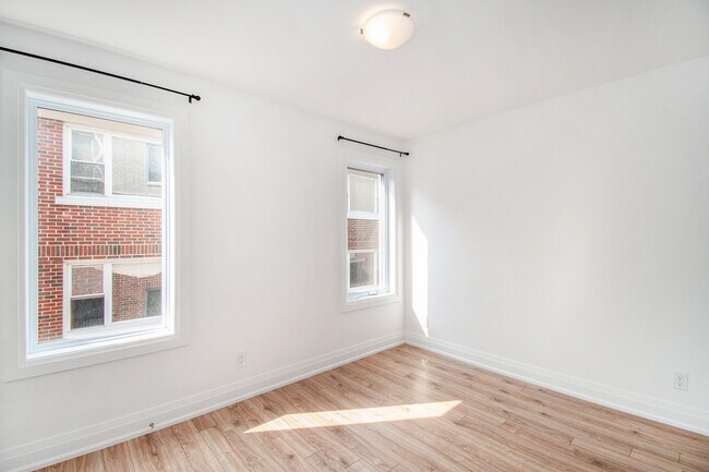 Photo du bâtiment - 344-368 Tillbury Av