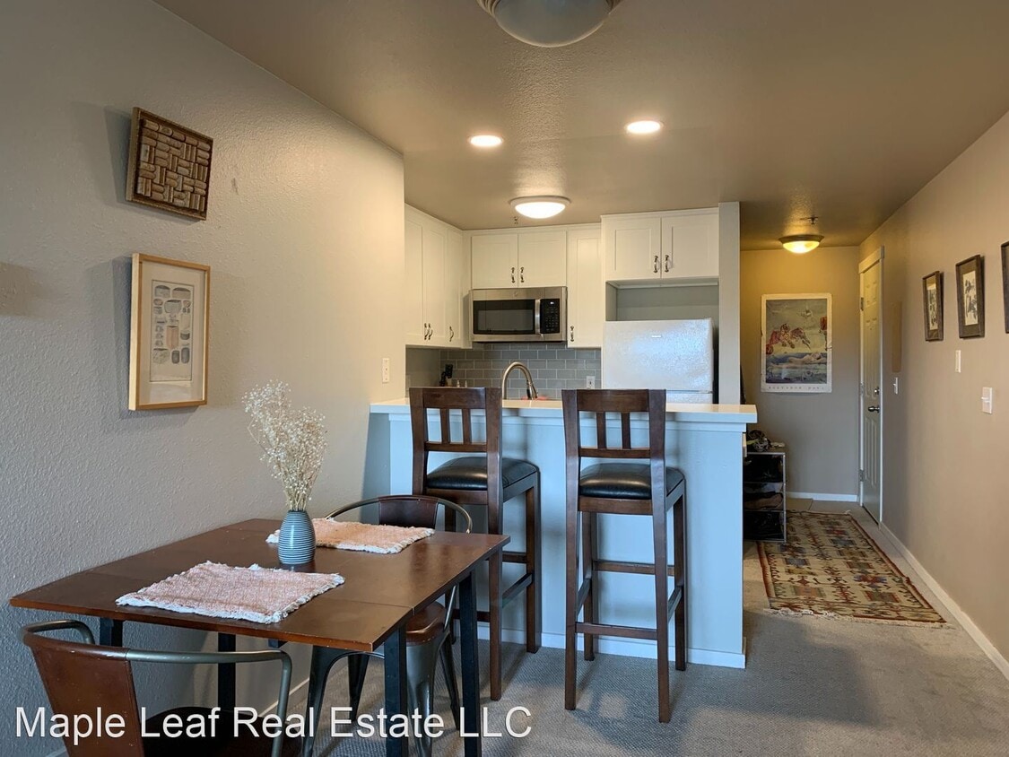Primary Photo - 2 br, 1 bath House - 8745 Greenwood Ave N ...