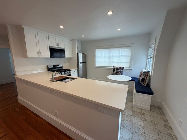 Foto del edificio - 879 E 28th St