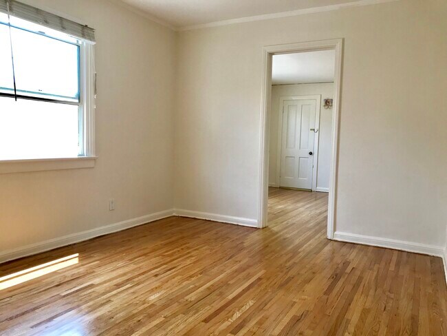 Middle bedroom - 4129 Mildred Ave