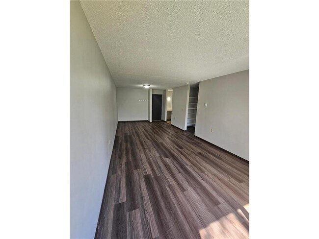 Foto del edificio - 808 Hills Ave