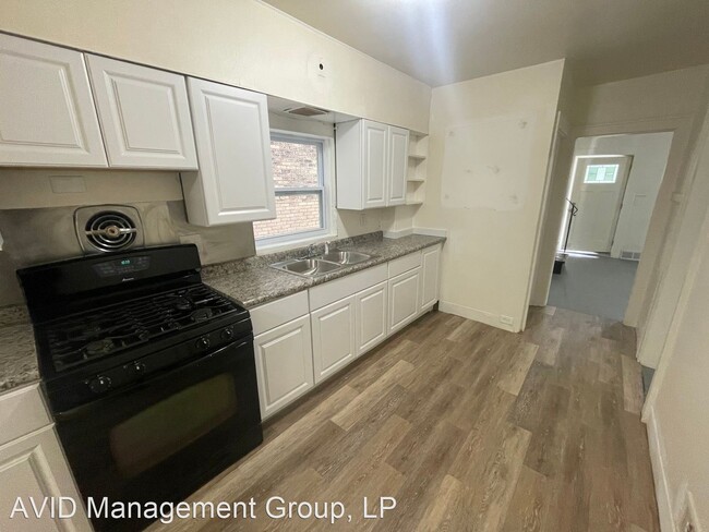 Building Photo - 3 br, 1.5 bath House - 1409 Brookline Blvd