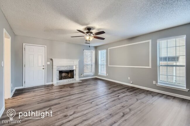Building Photo - 4 br, 2.5 bath House - 436 Gresham Drive UNIT