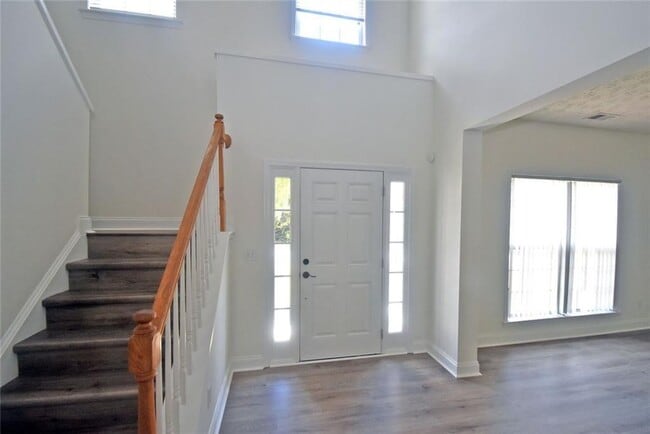 Building Photo - 2254 Caneridge Trail SW