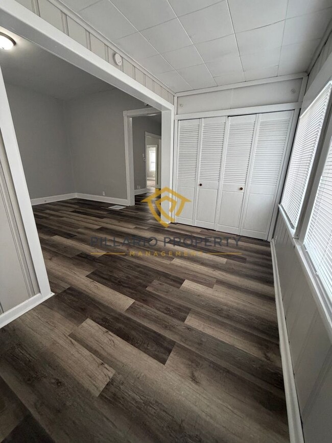 Foto del edificio - Near Anderson University 2 Bedroom on Corner Lot with Garage, Available NOW!