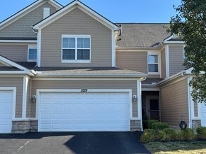 Building Photo - 3229 Rossmore Cir