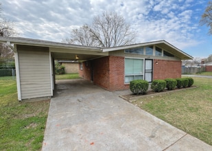 Building Photo - 4547 Angel Ave