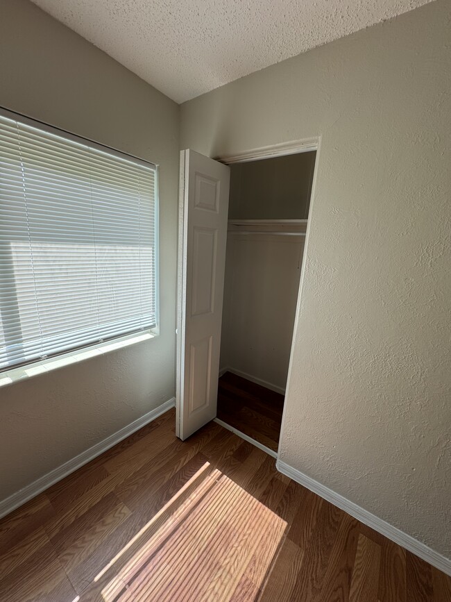 Building Photo - 1161 Partlow Dr