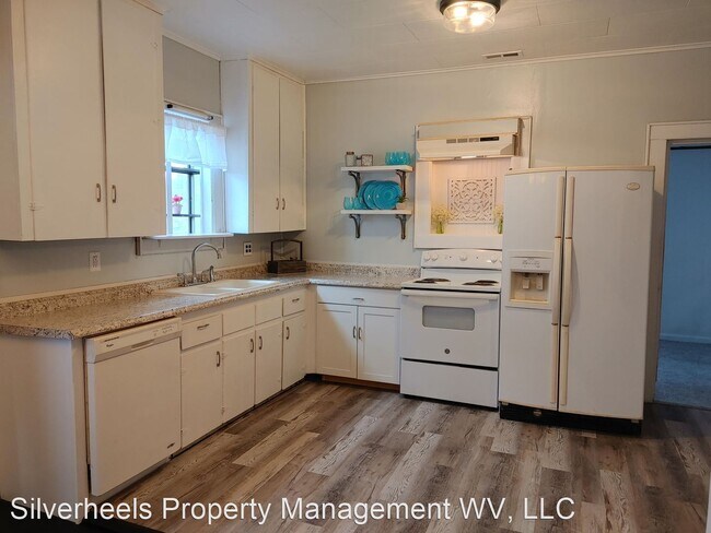 Building Photo - 2 br, 1 bath House - 415 Central Avenue