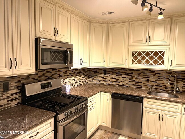 Foto del edificio - 44 Spyglass Ct