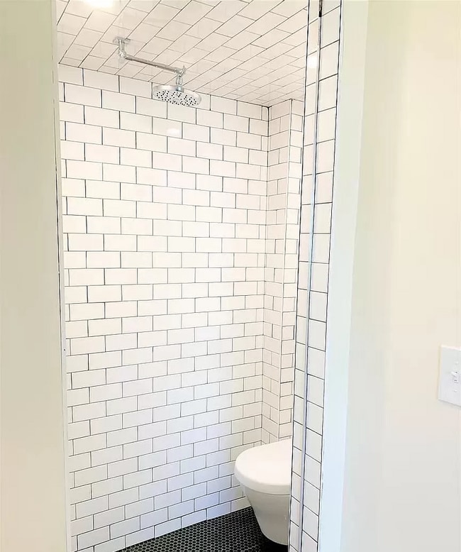 Building Photo - 28R Cherry St