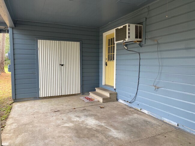 Foto del edificio - 1040 Marshall Ln