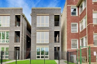 Building Photo - 6552 S Maryland Ave