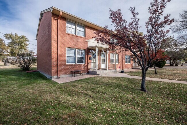 Building Photo - 1009 Constitution Rd