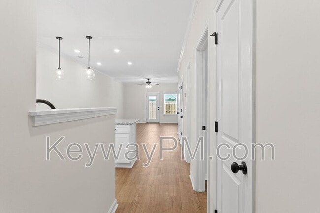 Foto del edificio - 5029 Greer Dr