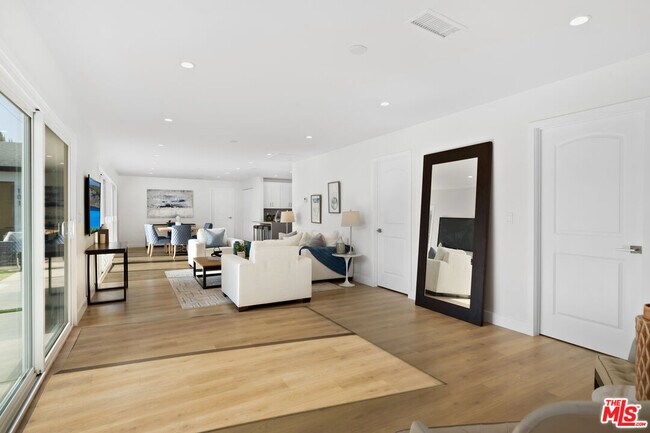 Foto del edificio - 521 N Lamer St