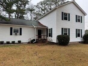 Building Photo - 200 Snead Rd