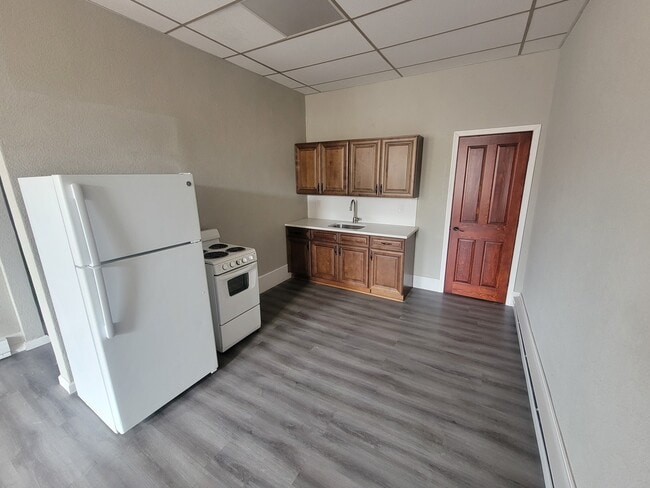 Building Photo - 17 Lackawanna Ave