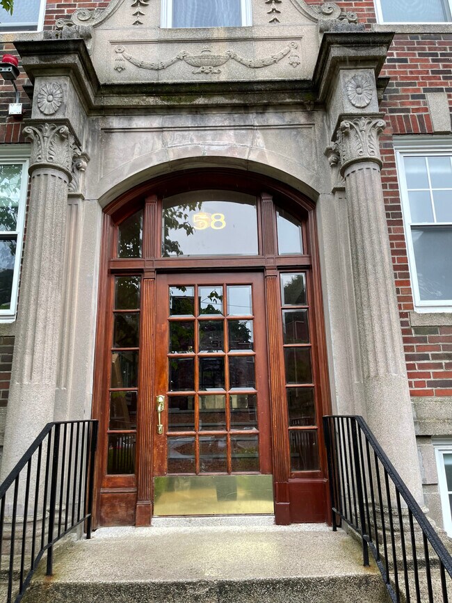 Foto del edificio - 58 Selkirk Rd