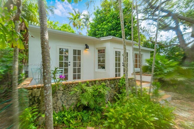 Foto del edificio - 4151 El Prado Blvd