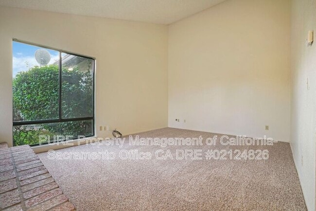 Building Photo - 6340 T St