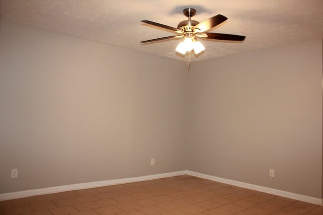 Building Photo - 4237 Dejohns Way