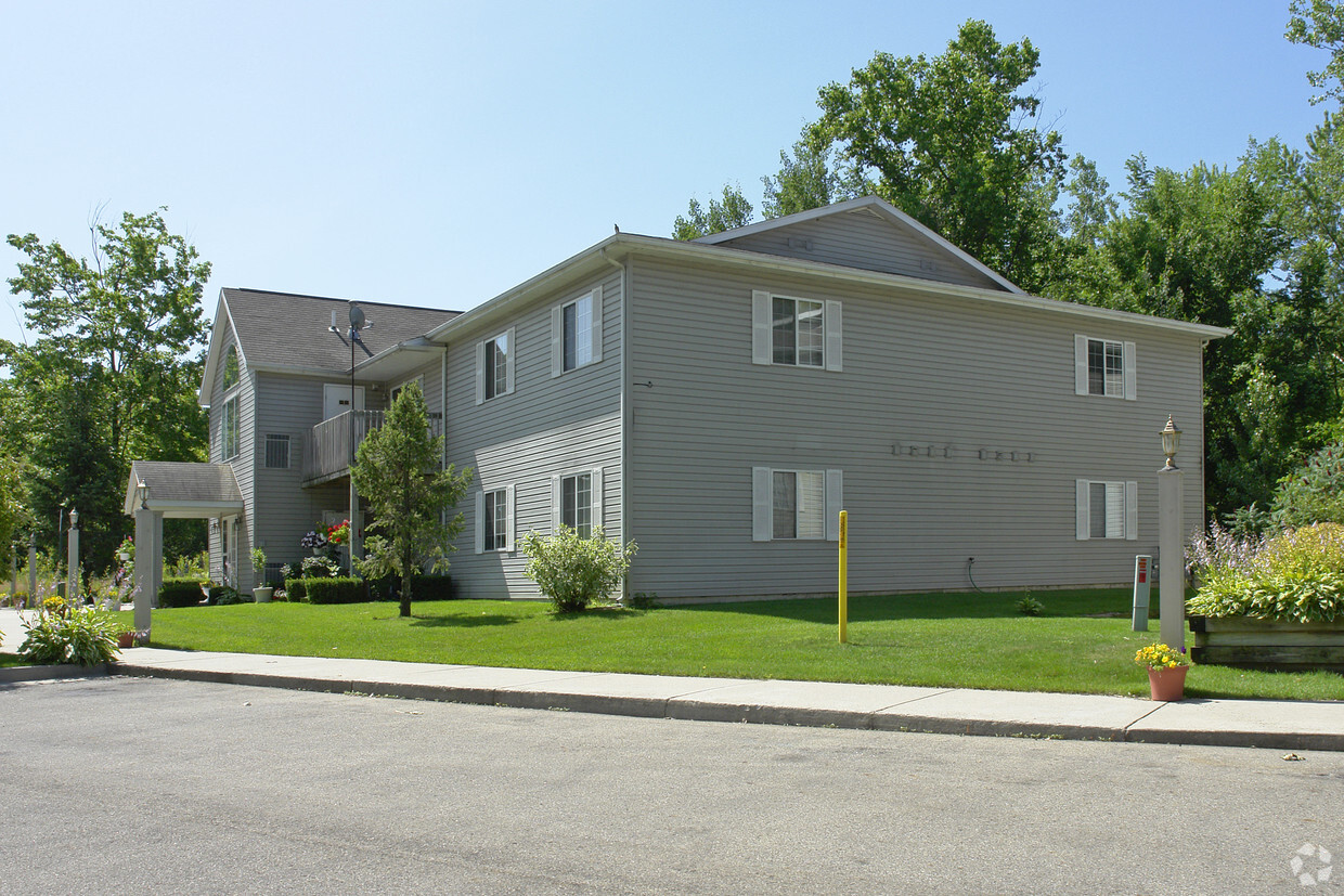 Stone Creek Apartments Apartments In Holland Mi