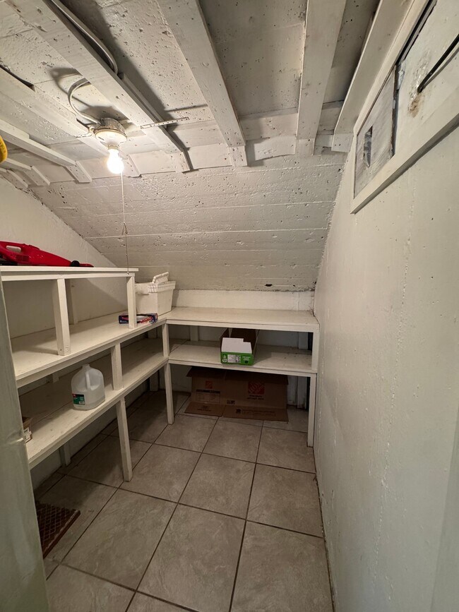 Foto del edificio - 2534 Harvey St