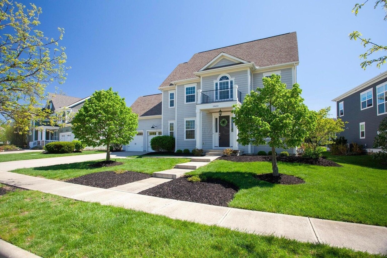 Primary Photo - 10652 Arrowwood Dr