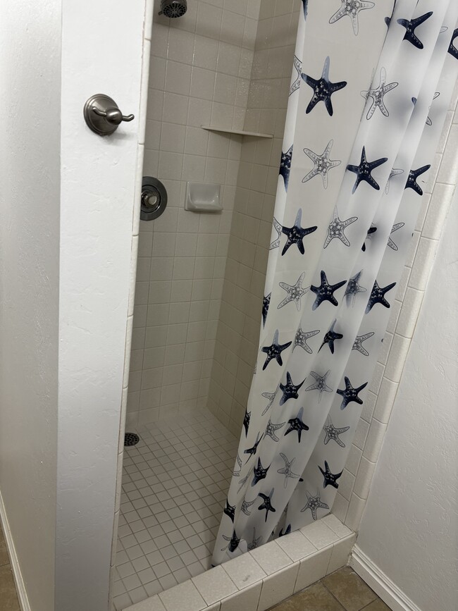 Foto del edificio - 1295 Riverview Dr