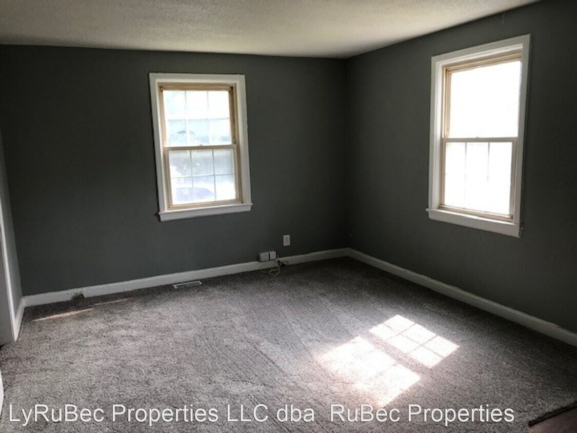 Building Photo - 2 br, 1 bath House - 2316 Vanderbilt Rd