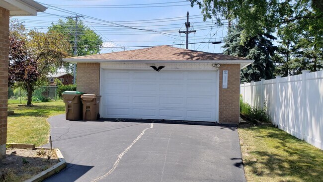 Building Photo - 106 Homeworth Pkwy