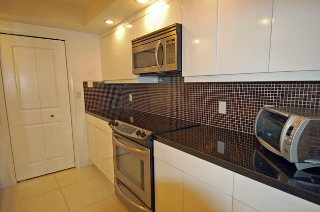 Foto del edificio - 3000 N Ocean Dr