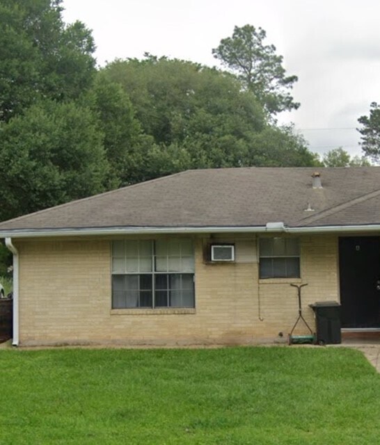 Foto principal - 716 Fernwood St