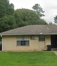 Building Photo - 716 Fernwood St