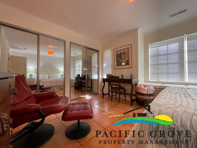 Building Photo - Beautiful Mediterranean 2-Bedroom House in...