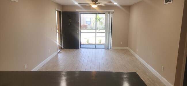 Foto del edificio - ANNUAL RENTAL - 2 BED / 2 BATH CONDO AT MYSTIC GARDENS