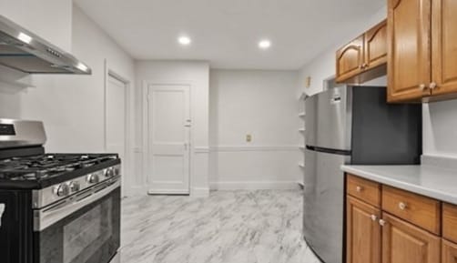 *Pictures are representative samples of the advertised unit. In some cases, the actual units you tou - 14 Beechcroft St