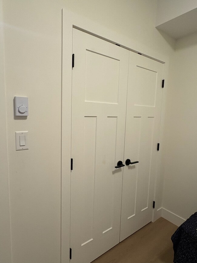 Building Photo - 45314 Wells Rd