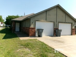 Building Photo - 1403 NW Dearborn Ave