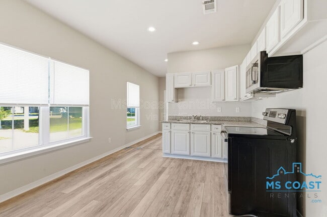 Building Photo - 117 Earle Taylor Ln