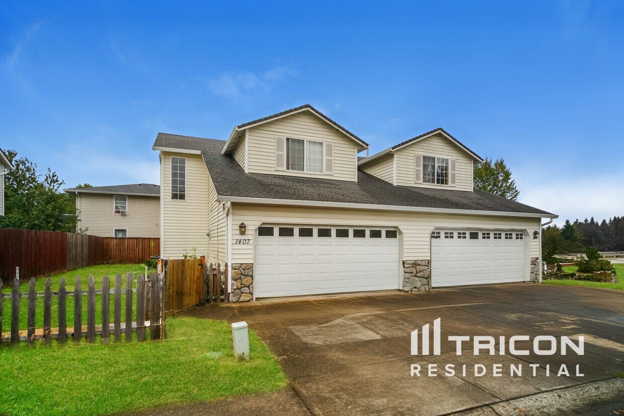 Foto principal - 1407 SW 7th Ct