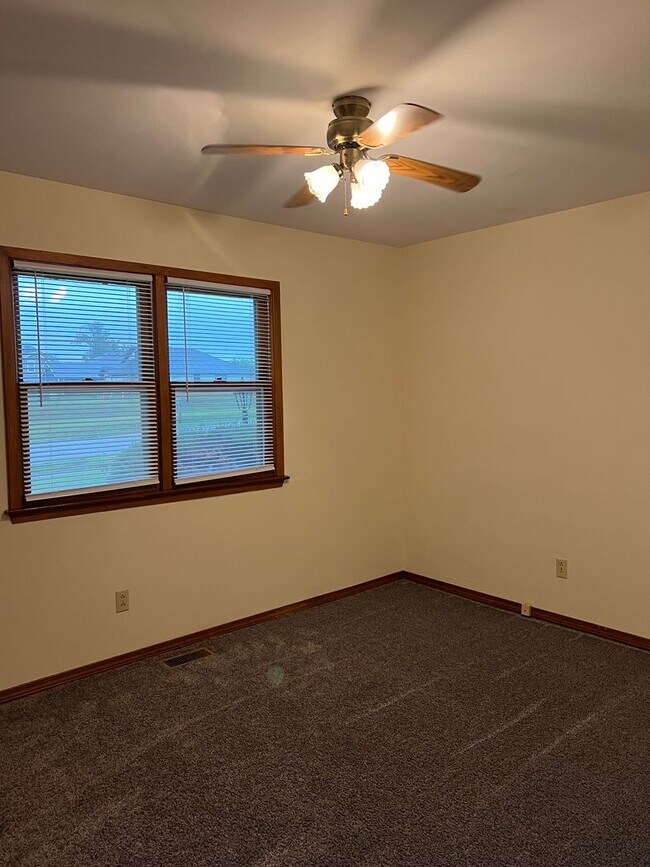 Foto del edificio - 3 bedroom, 2 bath, 1 car garage in Willard